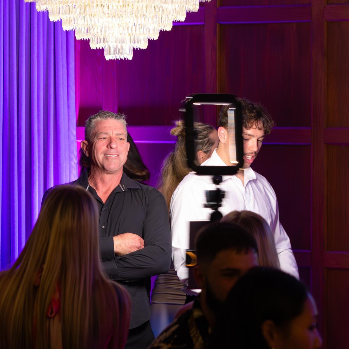 Red Carpet Themed 360 Photo Booth thumbnail 4