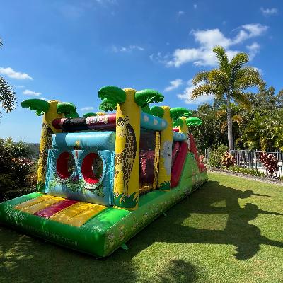 Jungle Obstacle Inflatable thumbnail 3