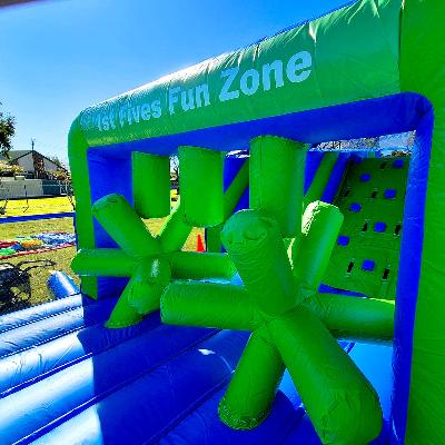 15m Inflatable Obstacle Course thumbnail 3
