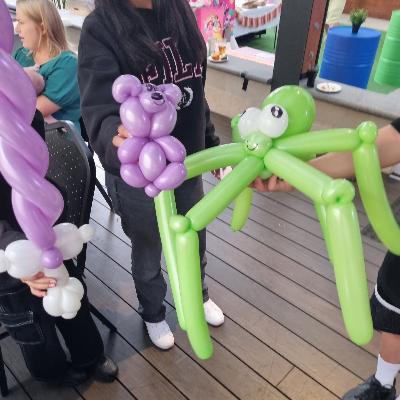 Advanced Balloon Twisting thumbnail 2