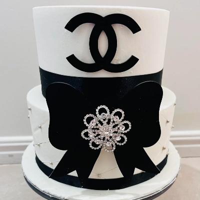 Custom Cakes (30+ Serves) thumbnail 1