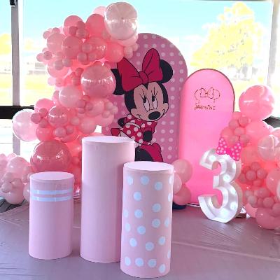 Minnie Mouse backdrop balloons