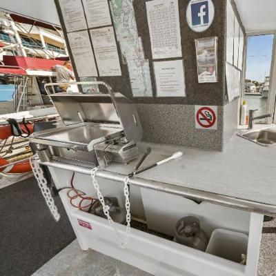 Luxury BBQ boat 12 person thumbnail 3