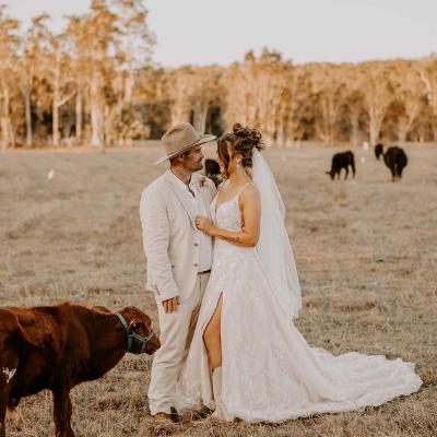 Full service, 2-day wedding venue hire - peak thumbnail 5