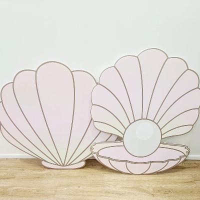 Clam and Pearl Standee package