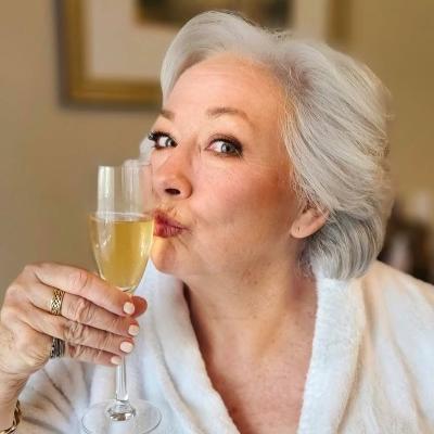 Mother of the Bride Makeup thumbnail 5