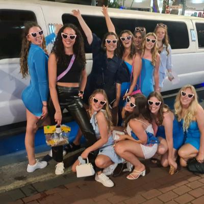 Super Stretch F250 Limousine Hire thumbnail 6