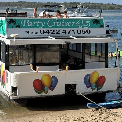 Gold Coast Hens Party Boat Hire - Up To 40 Guests thumbnail 5