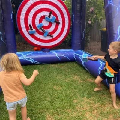 Thor Hammer Throw Inflatable thumbnail 4