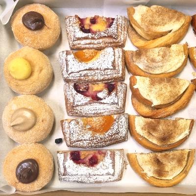 Medium Treats Catering Package - Up to 20 Guests thumbnail 5