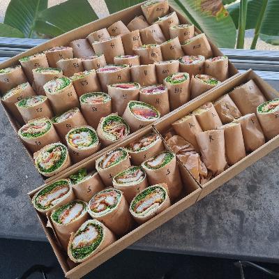 Medium Last-minute Catering Package - Up to 30 Guests thumbnail 3