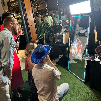 Magic Mirror Photobooth Deluxe package - INCLUDES EVERYTHING YOU COULD WANT thumbnail 2