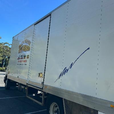 8 Tonne Pantech Moving Truck thumbnail 2