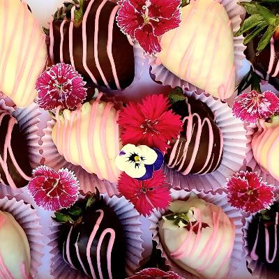 Chocolate Coated Strawberries thumbnail 1