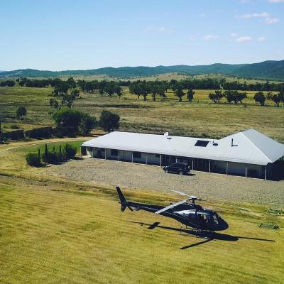 Scenic Helicopter Tour-1 Hour (3 people)