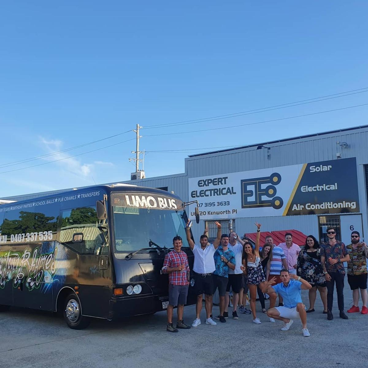 20 Seater Limo Party Bus thumbnail 4