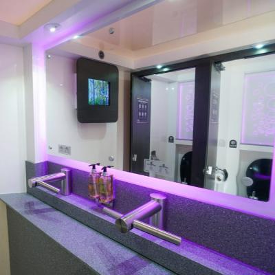 Diamond Series 3+1 Stat/Trailer thumbnail 2