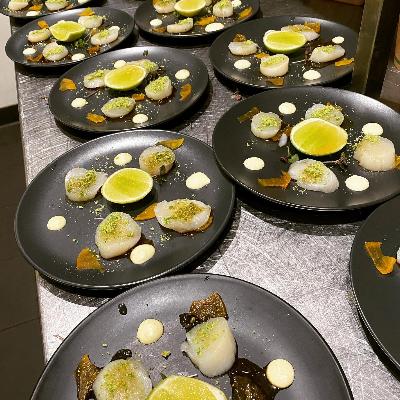 Hot & Cold Canapes Catering Package (min 150 pax) thumbnail 5