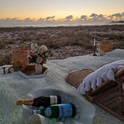 The Lovers Picnic for 2 thumbnail 4