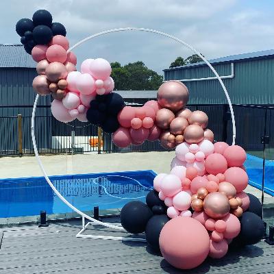 Deluxe Luxe Balloon Garland thumbnail 2