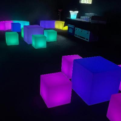 LED Closed Cube - Small thumbnail 3