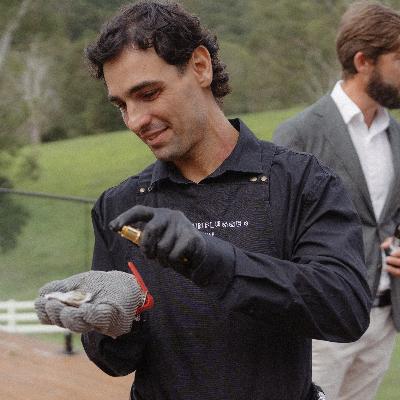 Roaming Oyster Shucker (55-75 guests) thumbnail 4