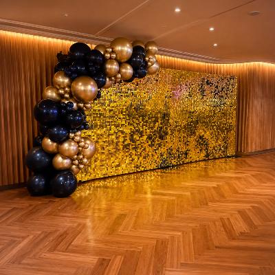 XL Shimmer Wall & Balloon Garland thumbnail 2