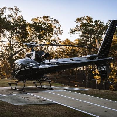 Scenic Helicopter tour with Spicers stopover-90 min (3 people) thumbnail 2