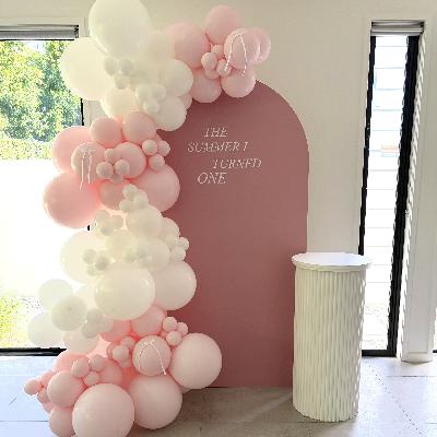 Single Arch Backdrop, Plinth and Balloon - Pink and White Package thumbnail 3