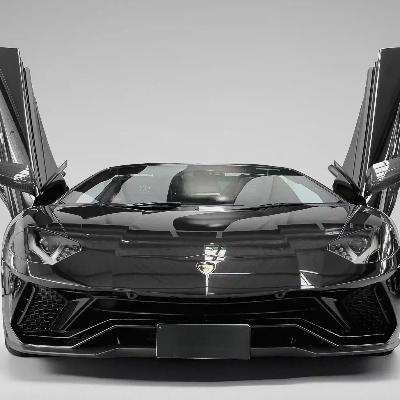 2018 Lamborghini Aventador S Roadster thumbnail 5