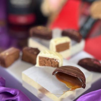 Premium Chocolate & Wine Valentine’s Hamper Gift Set (18+) thumbnail 2