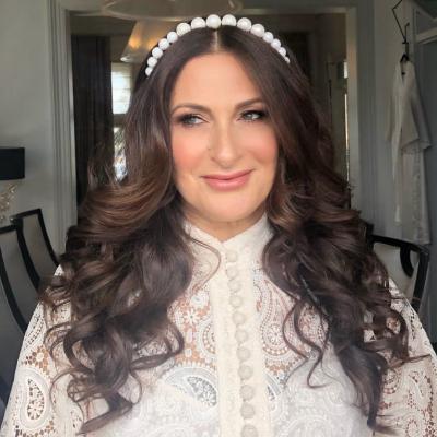 Bridal Hair Down Style (Long Hair) (Without Trial) thumbnail 4
