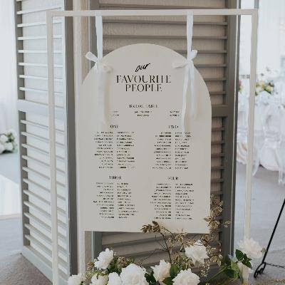 White Metal Rectangular Sign Holder thumbnail 2