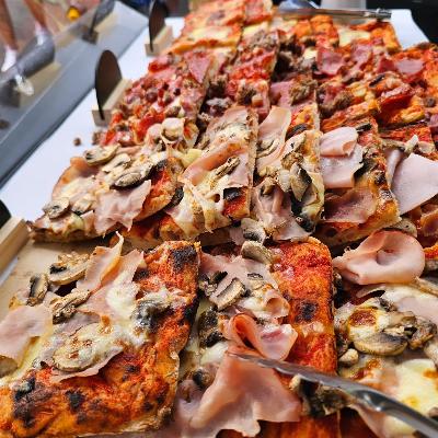 Mobile Pizza Catering, Classic Menu 50-120 guests thumbnail 3