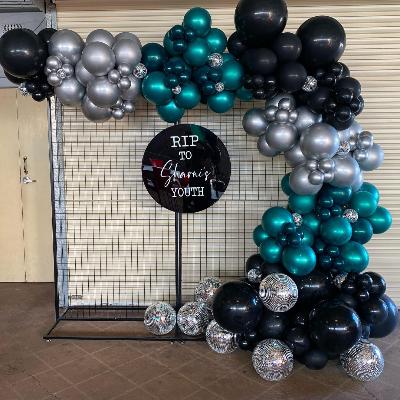 Deluxe Luxe Balloon Garland thumbnail 3