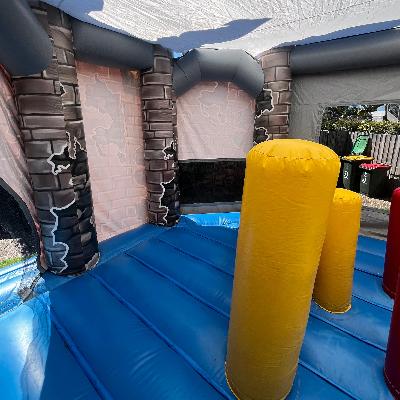 King's Castle Jumping Castle thumbnail 4