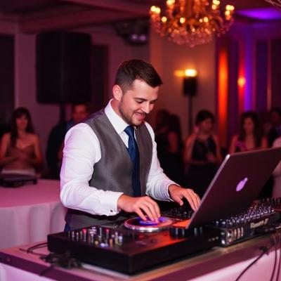 DJ 5 Hour Package