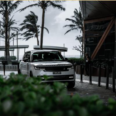 Range Rover Vogue Autobiography  MY24 thumbnail 3