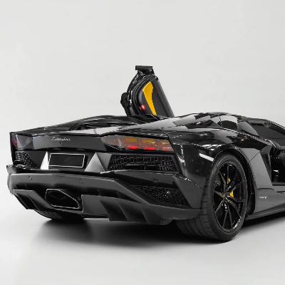 2018 Lamborghini Aventador S Roadster thumbnail 2