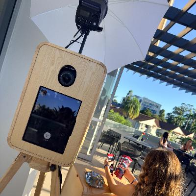 Print Photo Booth - Unlimited Prints thumbnail 3