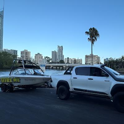 Automatic Toyota Hilux 4Wd + Wakeboard boat