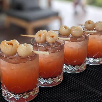 Wedding Bar package- Large event (51-100 guests) thumbnail 3