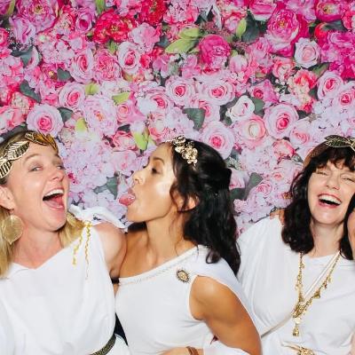 Open-Air Modern/Retro Photo Booth (over 150 pax) thumbnail 2