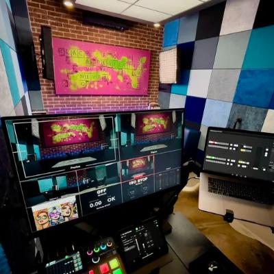 Full Podcast Room Hire with Producer thumbnail 3