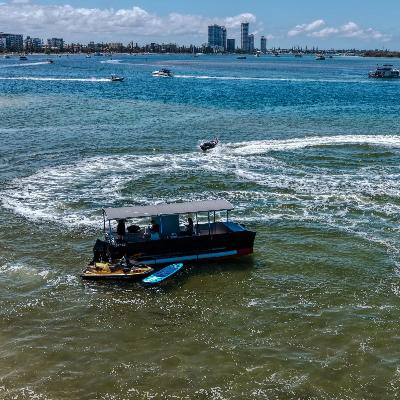 Gold Coast BBQ Pontoon Boat with Custom 7.3m Tri-Hull thumbnail 2