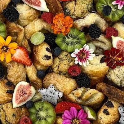 Pastry Box Grazer - Large thumbnail 1