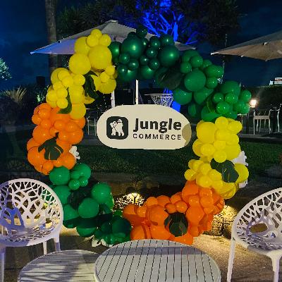 "Full Circle" Backdrop and Balloon Garland Package