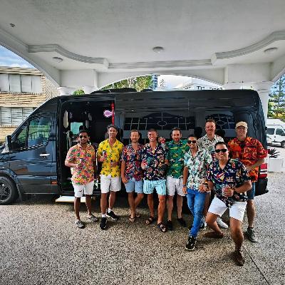 13 Seat Party Limo Mercedes thumbnail 3