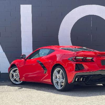 Corvette C8 Stingray thumbnail 3