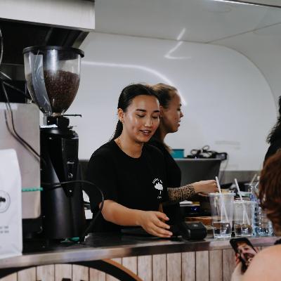 Vintage Retro Coffee Van hire thumbnail 3